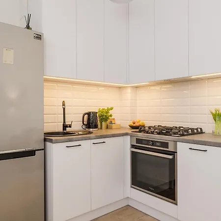 Shortstaypoland Rakowiecka B179 דירה ורשה